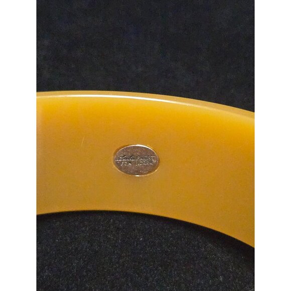Elizabeth Lulu Crew Honey Mustard Resin Bangle - Picture 6 of 6